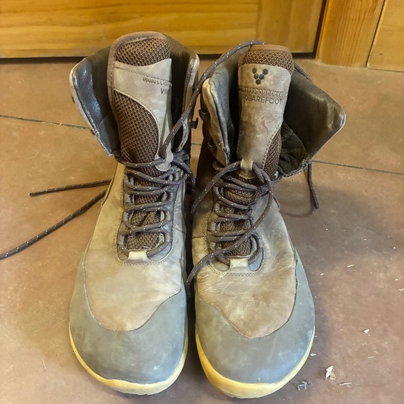 VIVOBAREFOOT Womens TRACKER Hi Fg Dark Brown Leather Boots Size EUR 40/9 - Picture 1 of 2